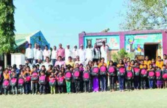 Internet: इंटरनेटचा वापर अभ्यासासाठी करा Use the internet for study